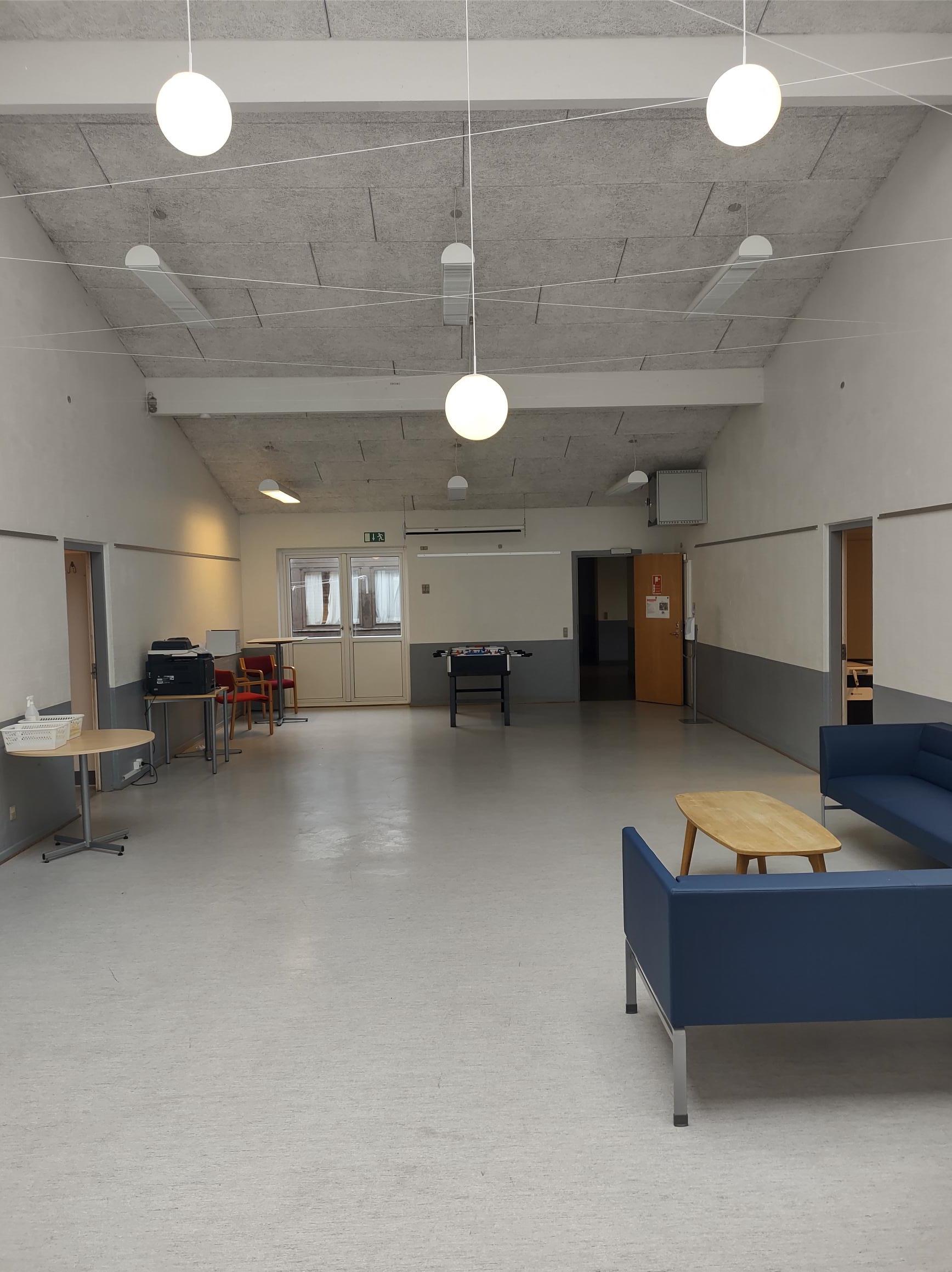 Fællesområde på Voksenskolen i Brøns