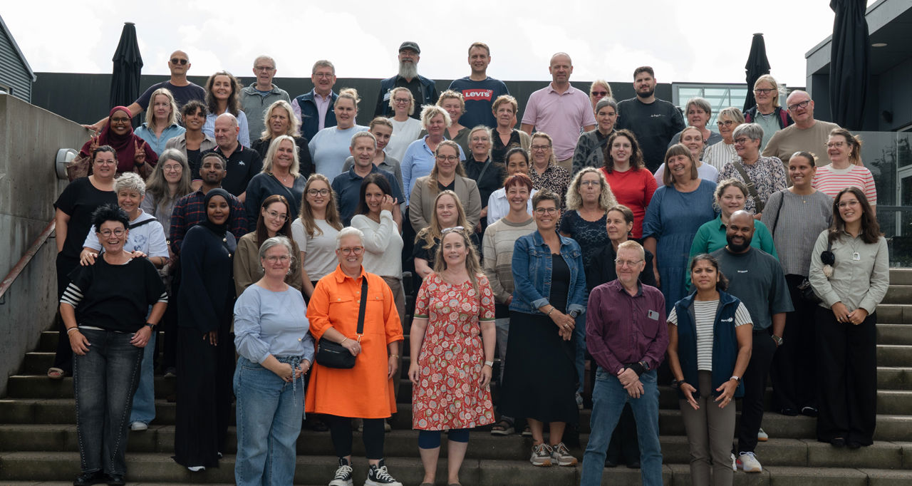 Fællesfoto af alle i AsylSyd til medarbejderdag 2025