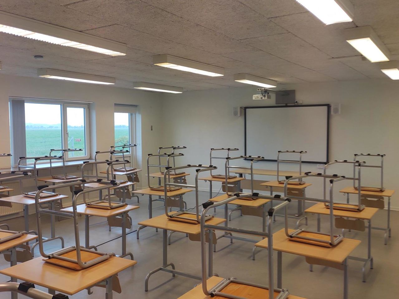 Klasselokale på Voksenskolen i Brøns